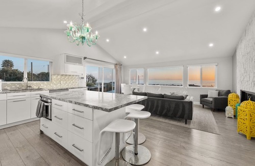 La Conchita House | 25% Off Aug 10-13! One Home To Sand, Ocean Views*
