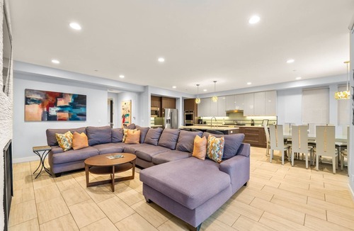Hollywood Beach House | 25% Off Aug 8-12 Walk 2 Beach, Amazing Ocean View