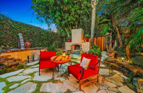 Ventura House | 25% Off August! Perfect For Families -Hot Tub*