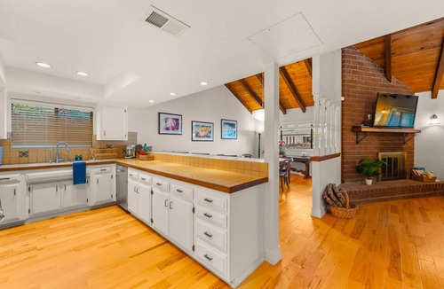 Oxnard Shores House | 25% Off July WkDays Great 4 Families, Walk 2 Beach