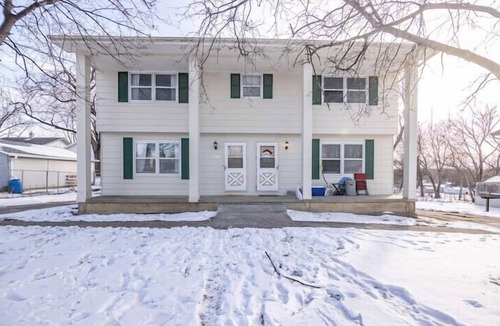 Clive House | 2BR Cozy Townhouse WDM/Clive!