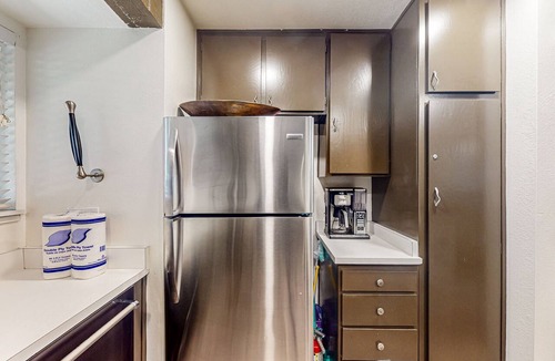 Lakeshore Condo | 2BR Mountain-View Condo w/2 decks, Wifi, & Private W/D