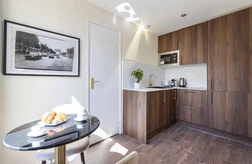 Notre-Dame-des-Champs Apartment | 2D.Studio Jardin Luxembourg Bon Marché Necker