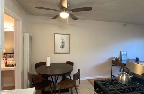 Ocean Park House | 2nd st. Beach Apartment.