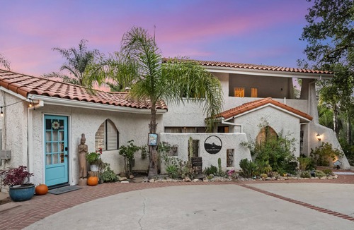 Calabasas House | 3-acre Monte Nido mountain-view estate with guest house, private pool & spa