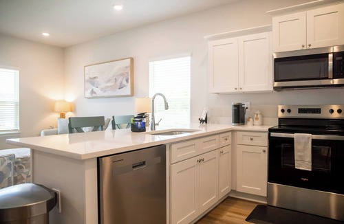 Gulf Hills House | 3/bd 2.5/bath near Downtown Ocean Springs & beaches! Coastline Cottage