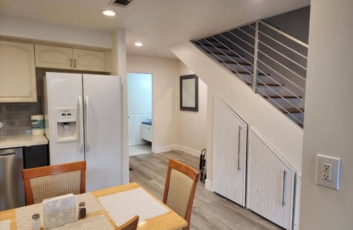 Port Hueneme House | 3-BD TOWNHOUSE W/BEACH ACCESS