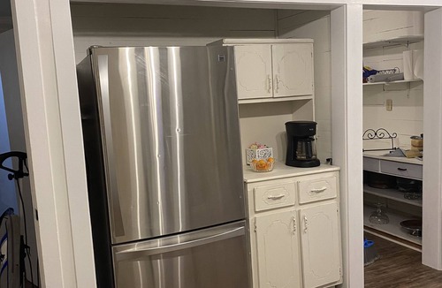 Summit House | 3 bedroom 2 bath Historic Home