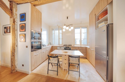 Quartier Sainte-Avoye Apartment | 3-bedroom 2 bathroom apartment in Le Marais with AC