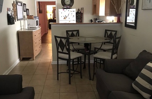 Hoffman Triangle House | 3 BEDROOM 2 miles from French quarter