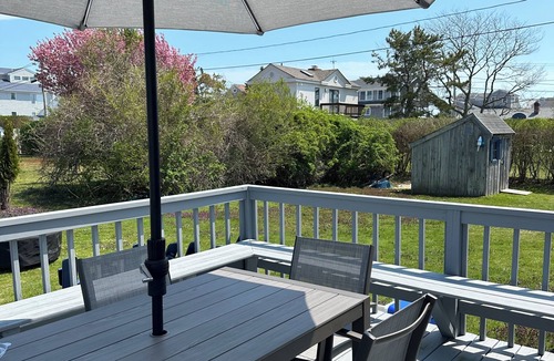 Falmouth Cottage | 3-bedroom cottage in Falmouth with AC - 500 Feet from the beach!