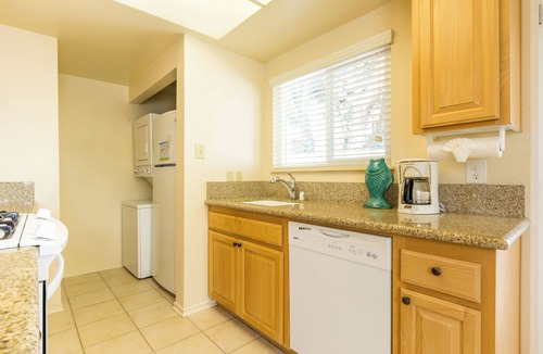 Oxnard Shores Hotel | 3 Units at Mandalay Beach | Steps to Channel Islands Shores