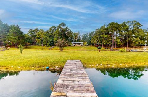 Wilmer House | 30-Acre Oasis w/Private Pond Near Big Creek Lake