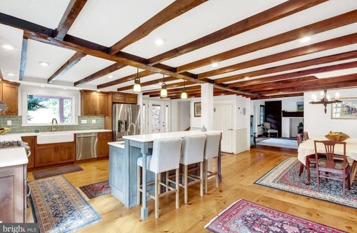Stewartstown House | 30 Acres, 3 houses, sleeps 30, 2 hot tubs