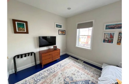 Le Droit Park House | 3bd House in LeDroit/Shaw. Walk to everything.