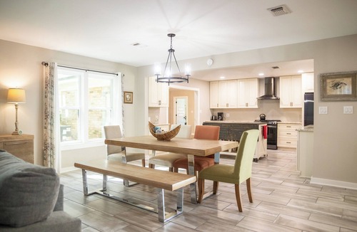 Gulf Hills House | 3BR/2,5BA close to Beach, Casinos & Downtown Ocean Springs! Shorebound