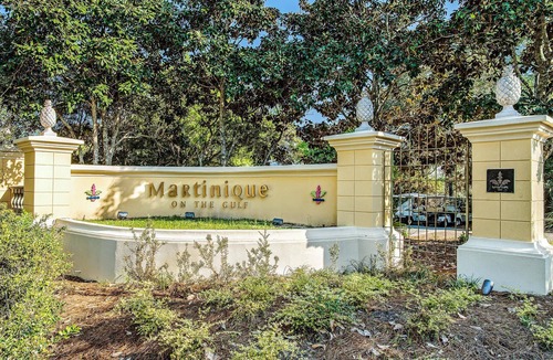 Fort Morgan House | 4 Bed 2 Bath Martinique on the Gulf House. 'Ocean Breeze'