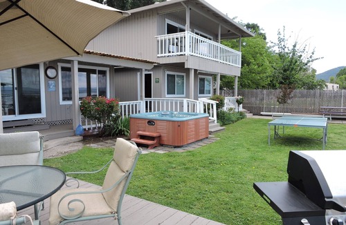 Lucerne House | 4 Bedroom 3 Bath Lakefront Clear Lake 7- 20 TO 8- 6 10% OFF ANY 3 NIGHT STAY