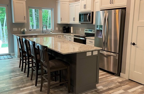 Egg Harbor House | 4 Master Suite Home Sleeps 12 w/Hot Tub in Door Co