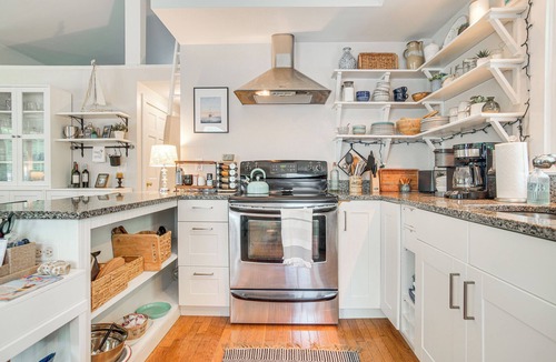 East Falmouth Cottage | 4 Mi to Bristol Beach! Coastal Retreat w/Pond