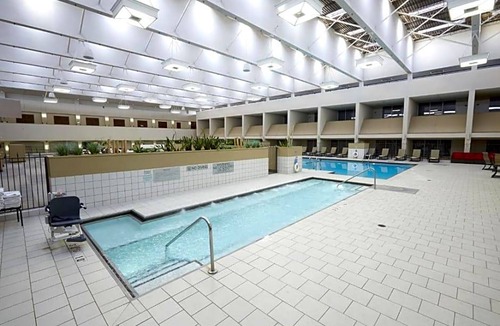 Bloomington Hotel | 4-Star Hotel ∙ DoubleTree by Hilton Hotel Bloomington - Minneapolis South