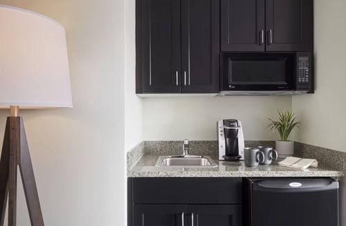 Capitol Hill Hotel | 4 Upscale Family Retreat Near DC's Best Museums & Attractions - Pet Friendly
