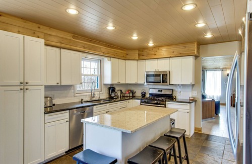 Brook Park Cabin | 40-Acre Brook Park Retreat Near Lakes & Fishing!