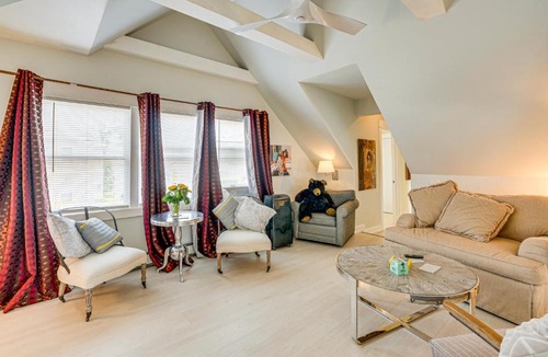 Lynn Apartment | 5 Mi to Salem! Lynn Apt By the Sea w/Patio