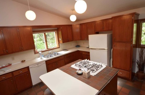 East Orleans House | 5 Min Walk to Saltwater/Boat Launch, 5 Min Drive to Nauset Beach, Full A/C
