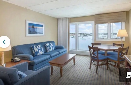 Newport Apartment | 5 Washington Street Newport, RI 02840