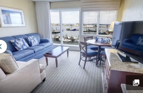 Newport Apartment | 5 Washington Street Newport, RI 02840
