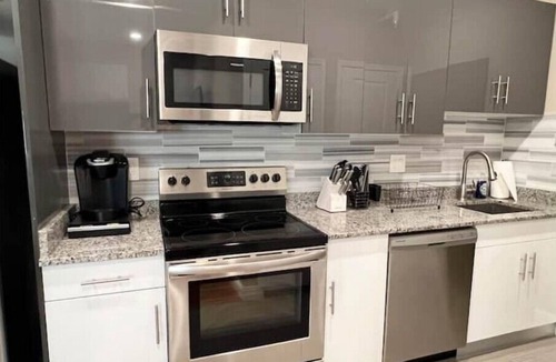 Logan Square Apartment | 505 Relaxing 1BR apartment in center city of Philly