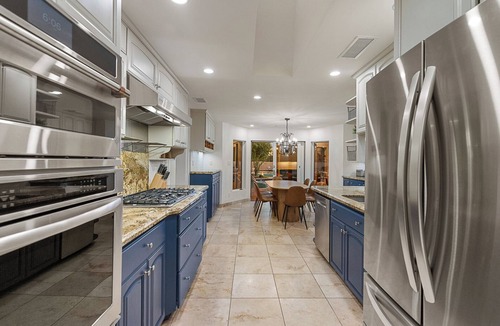 Sundown Ranchos House | 5BR Luxe Retreat W/Heated Pool, Hot Tub, Pizza Oven, Bocce & Casita