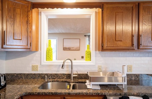Medford Apartment | 5BR Medford House, Free Parking, Close to Stone Zoo & Boston - 597
