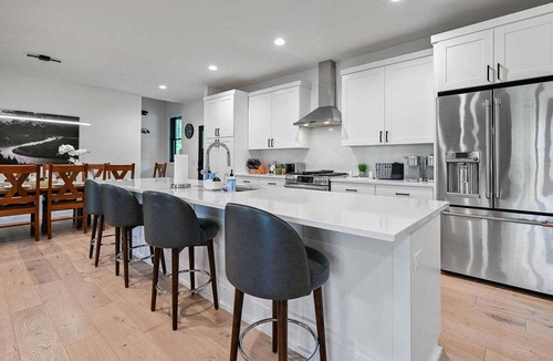 Nekoosa House | 6BR Sand Valley Lodge With Hot Tub Bar Putting Green