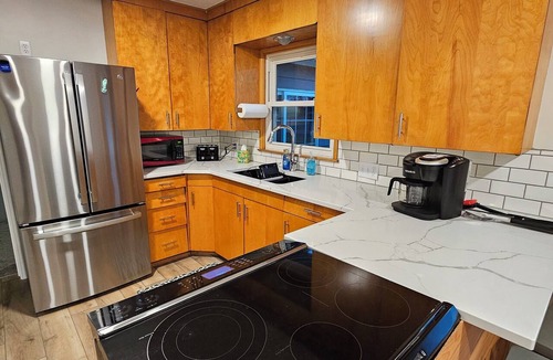 Arnolds Park House | 7 Bed, 3 Bath Okoboji Near Ritz West and East Lake Bridge Walk to EVERYTHING!