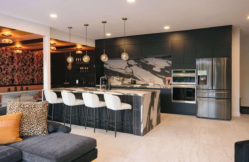 Racquet Club West House | 7 King Bed | Pool | Gym Accs | Old Hollywood Oasis