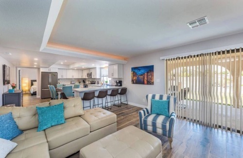 Spring Valley House | 777Rentals - 8BR/5BA - West Valley Estate