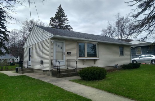 Kutzky Park House | 7blks Mayo Gonda 8blks St Marys 3 Bed Main Floor