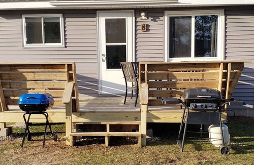 Gladstone Cottage | #8 2bed 1bath LAKE MI Fishing Cabin WiFi AC Deck Firepit Kayak Paddle Boat Dock