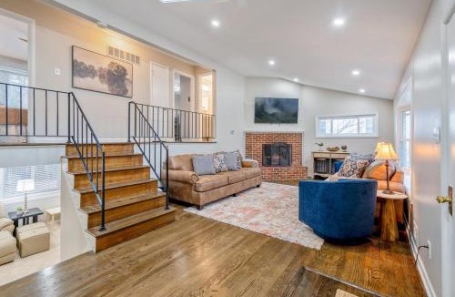 Naval Academy Villa | 8 Bells Bungalow - Cozy, Stylish, Prime Location
