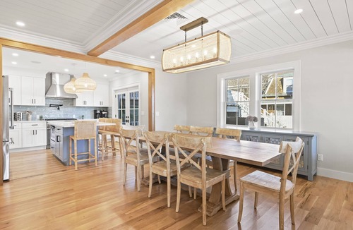 Oak Bluffs House | 9 Bedroom Home in Oak Bluffs with Ocean Views & A/C