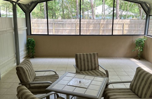 Bay St Louis House | A beautiful clean home, ready to receive guests, in a cozy ambient setting.