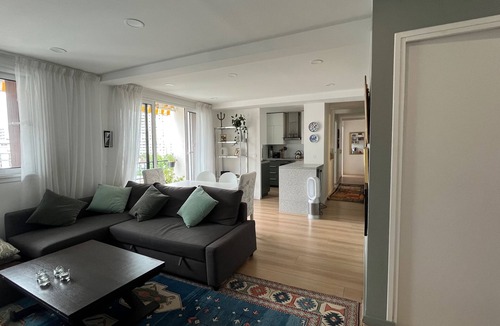 Charenton-le-Pont Apartment | A beautiful, modern Parisian apartment, bathed in light, spacious, and airy.