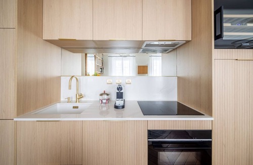 Notre-Dame-des-Champs Apartment | A CLASSIC PARISIAN STYLE IN THE HEART OF PARIS NEXT TO LUXEMBOURG - RUE BRÉA