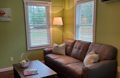 West Wareham Cottage | A Cozy Cottage on a Peaceful Private Pond