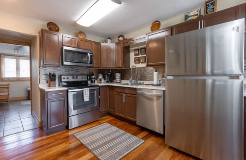 East Dubuque House | A MUST SEE! 2BR Lakefront Home w/Boats & More!