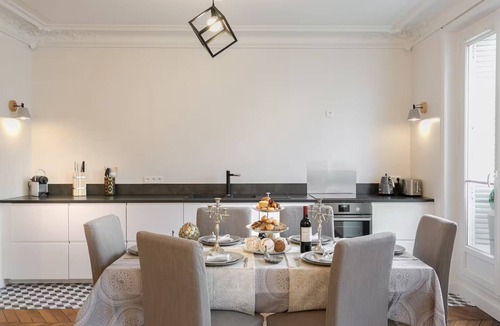 Notre-Dame-des-Champs Apartment | A premium vacation stay in Saint Germain/Luxembourg Gardens