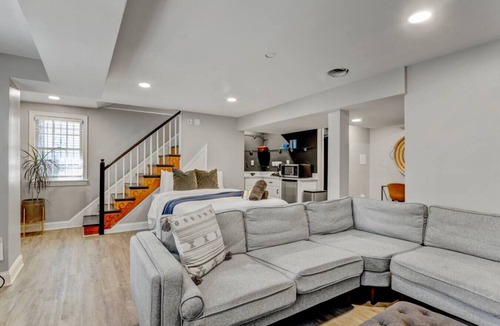 Washington House | A quiet, well-appointed studio, your private DC home base