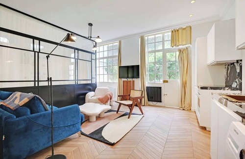 Notre-Dame-des-Champs Apartment | A REFINED & COMFORTABLE BASE IN D MOST CAPTIVATING NEIGHBOURHOODS-SAINT GERMAIN